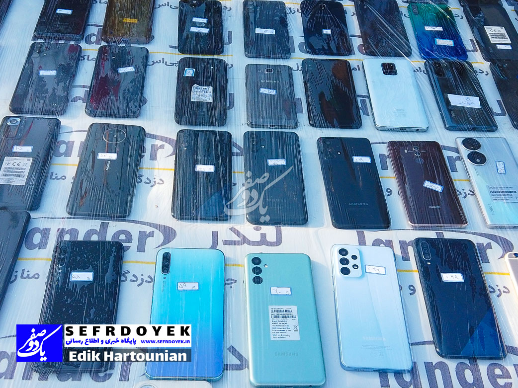 بیش از 1000 عدد گوشی سرقتی کشف شده از باند سارقین حرفه ای مغازه های تلفن همراه طرح دستگیری مجرمین پلیس آگاهی تهران